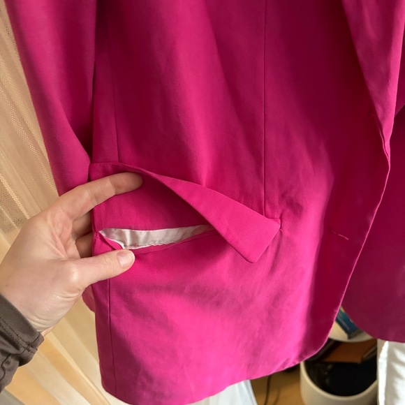Vibrant Fuchsia Women's Oversized Blazer - Picture 3 of 6